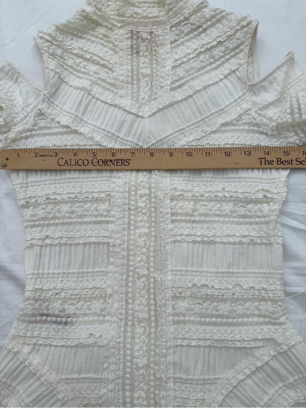 Cinq à Sept Ivory Solene Lace Cold Shoulder Mock Neck Top Size S Cotton Blend - Picture 8 of 11
